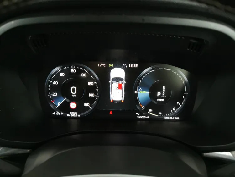 Volvo XC60 2.0 B5 R-design Mhev Grey #35