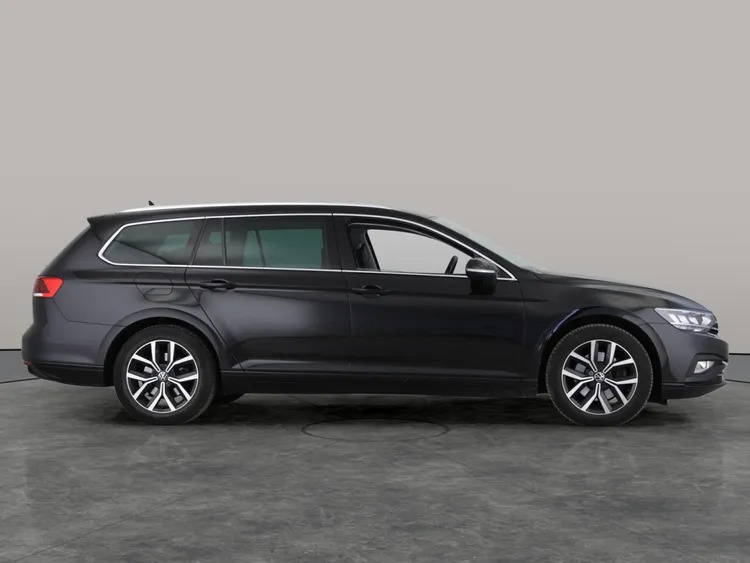 Volkswagen Passat 2.0 Tdi Evo Scr R-line Dsg White #4