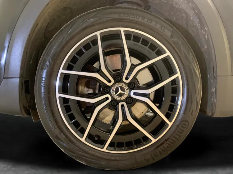 Mercedes-Benz EQB Estate Black #10