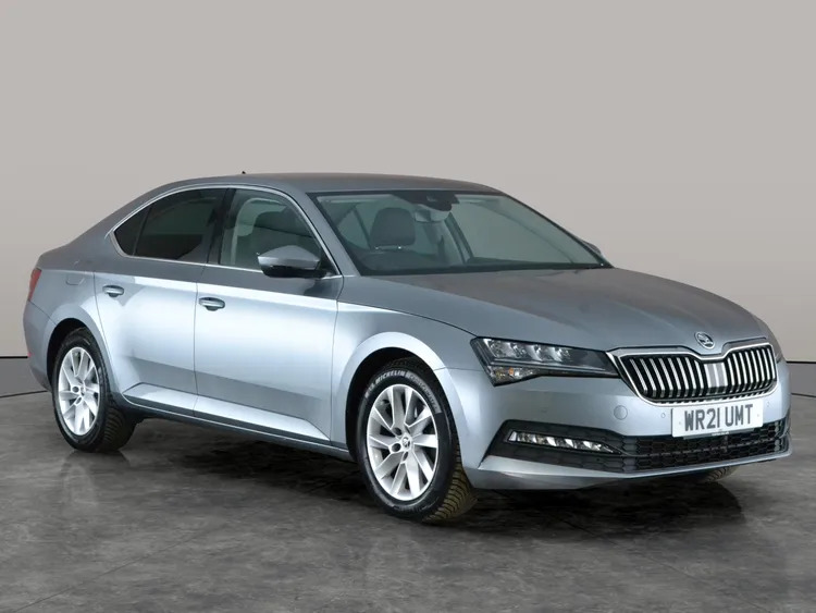 Skoda Superb 2.0 Tdi Cr 200 Sport Line Plus Dsg Red #3