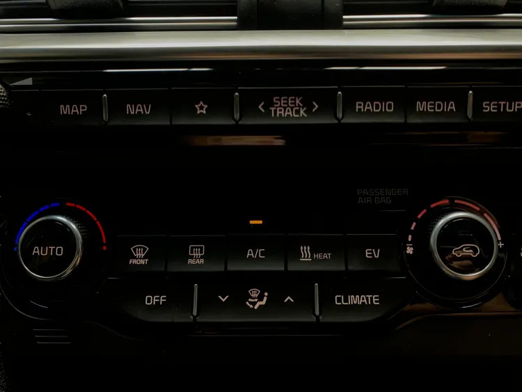 Kia e-Niro Kia Niro 64Kwh 2 Suv 201 Bhp Red #29