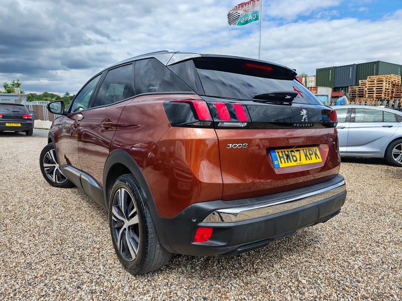 Peugeot 3008 Bluehdi S S Allure Brown #2