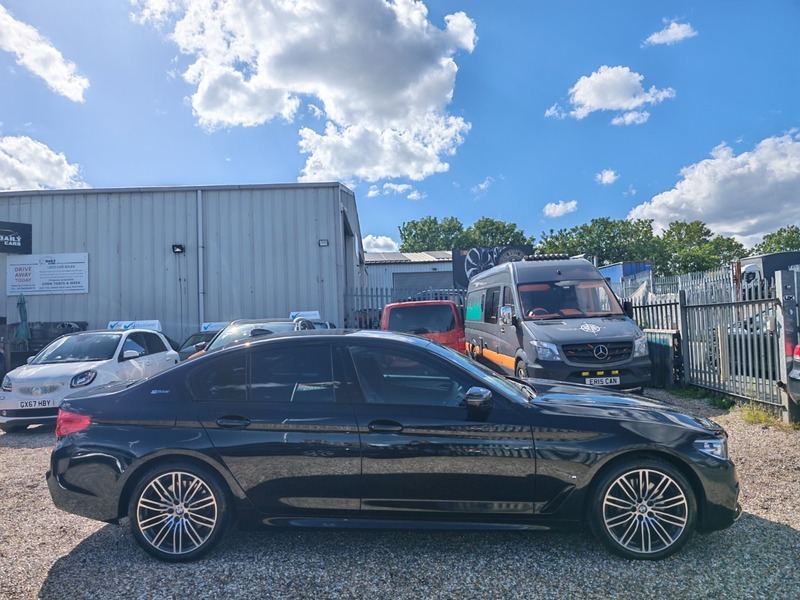 BMW 5 Series 530E M Sport Black #6
