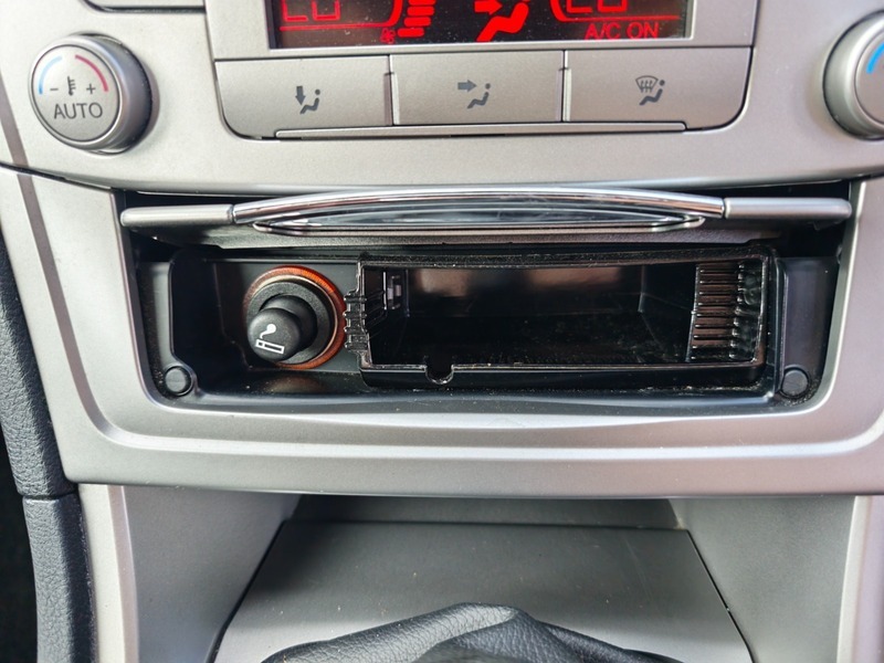 Ford Mondeo Hatchback 2.0 Zetec 200808 Silver #16