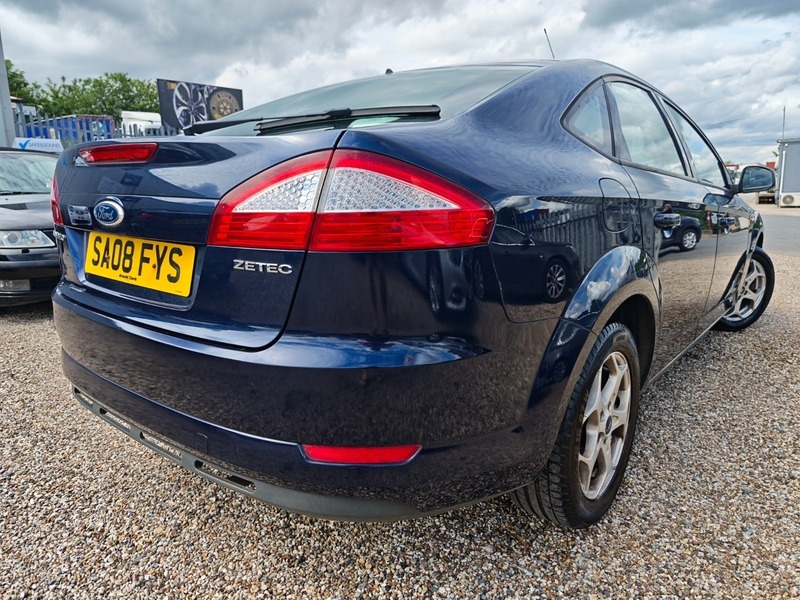 Ford Mondeo Hatchback 2.0 Zetec 200808 Silver #32