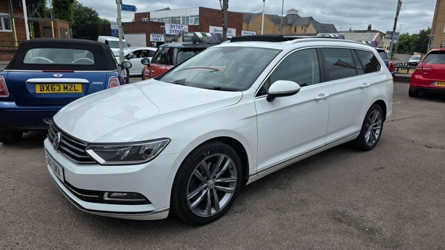 Volkswagen Passat 2.0 Tdi Gt Estate Dsg Euro 6 Ss 150 GD17DKA White #3