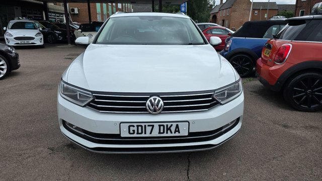 Volkswagen Passat 2.0 Tdi Gt Estate Dsg Euro 6 Ss 150 GD17DKA White #2