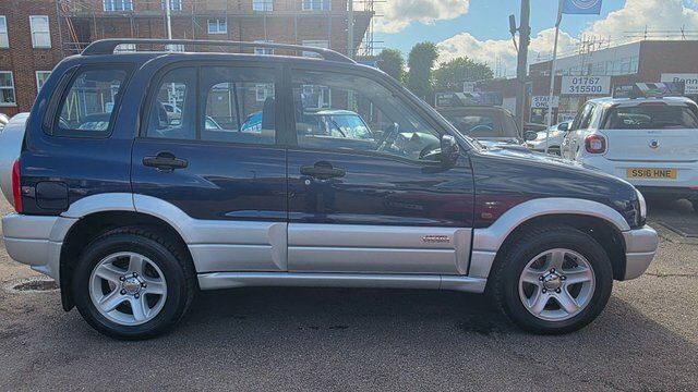 Suzuki Grand Vitara Hatchback Beige #9