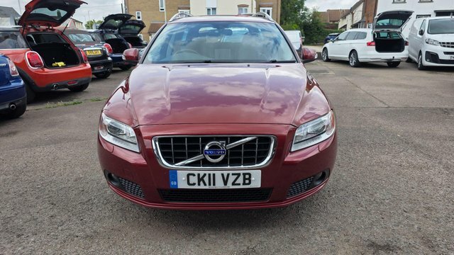 Volvo V70 2.0 D3 Se Lux Geartronic Euro 5 Red #5
