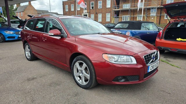 Volvo V70 2.0 D3 Se Lux Geartronic Euro 5 Red