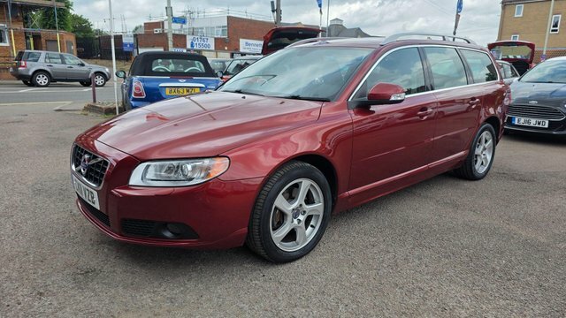 Volvo V70 2.0 D3 Se Lux Geartronic Euro 5 Red #3