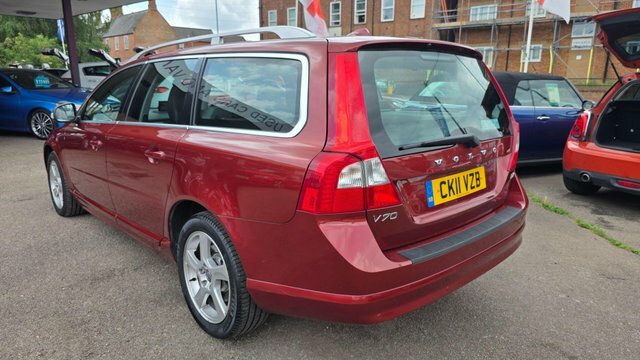 Volvo V70 2.0 D3 Se Lux Geartronic Euro 5 Red #4