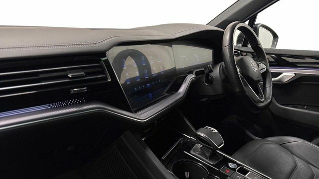 Volkswagen Touareg 3.0 Tdi V6 Black Edition Suv Tiptronic Black #4