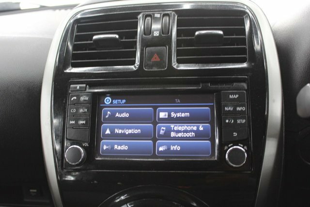 Nissan Micra Hatchback 1.2 Dig-s Tekna 2015 Grey #29