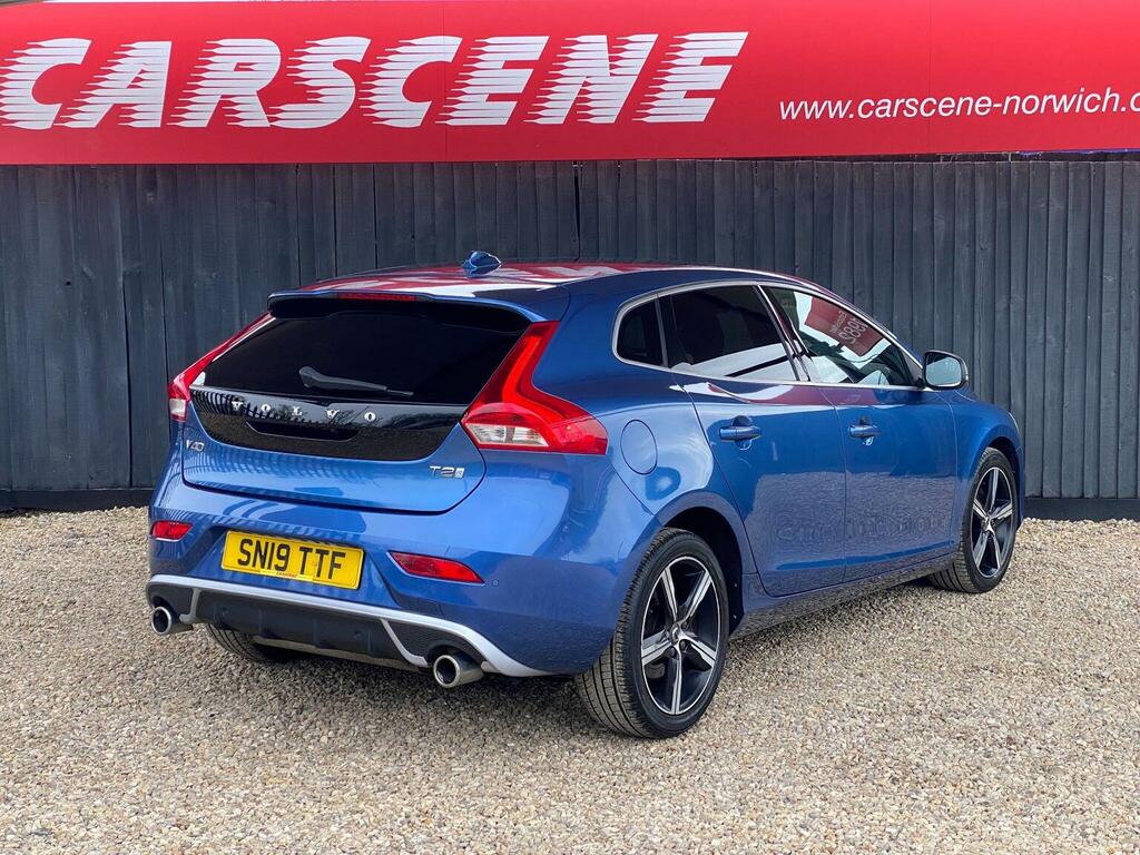 Volvo V40 Hatchback 2.0 T2 R-design Edition Euro 6 Ss SN19TTF Blue #2