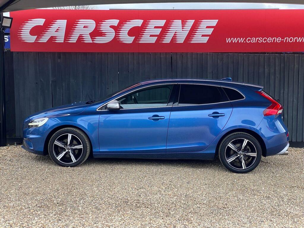 Volvo V40 Hatchback 2.0 T2 R-design Edition Euro 6 Ss SN19TTF Blue #5