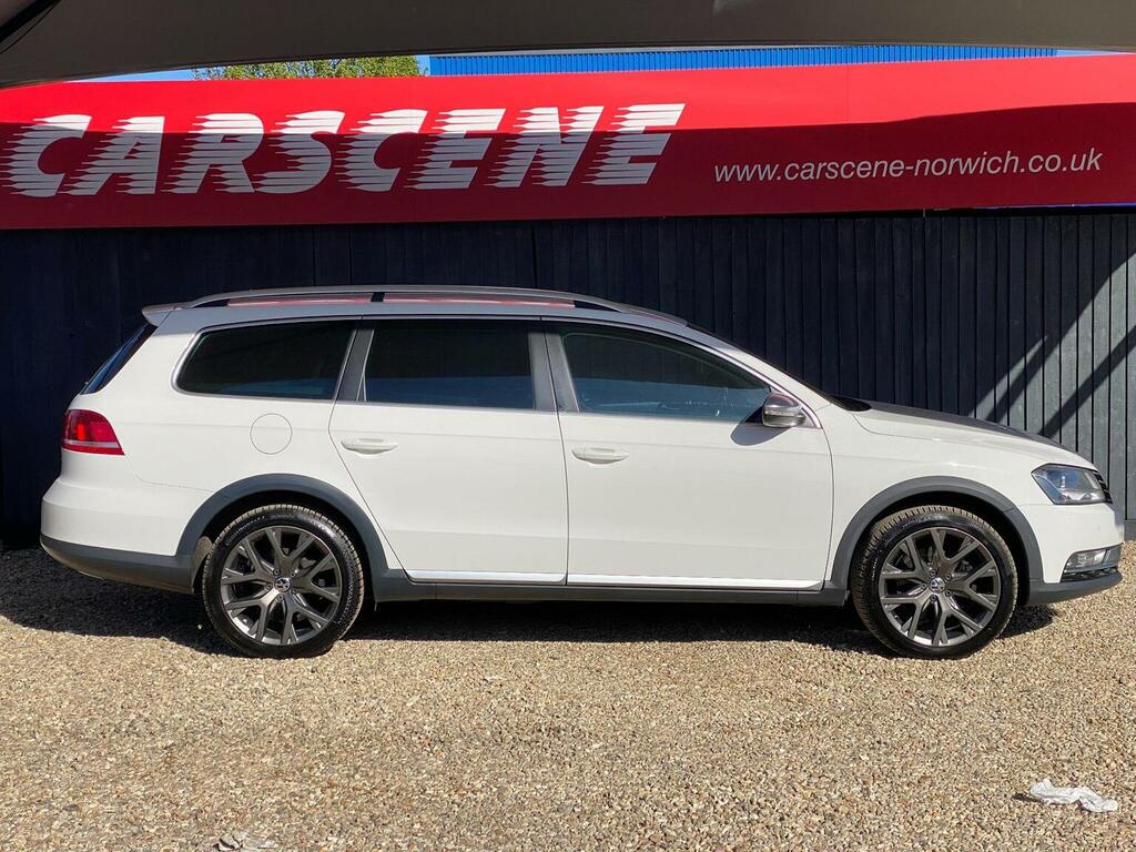 Volkswagen Passat Alltrack Estate 2.0 Tdi Bluemotion Tech Alltrack 4Motion Eu White