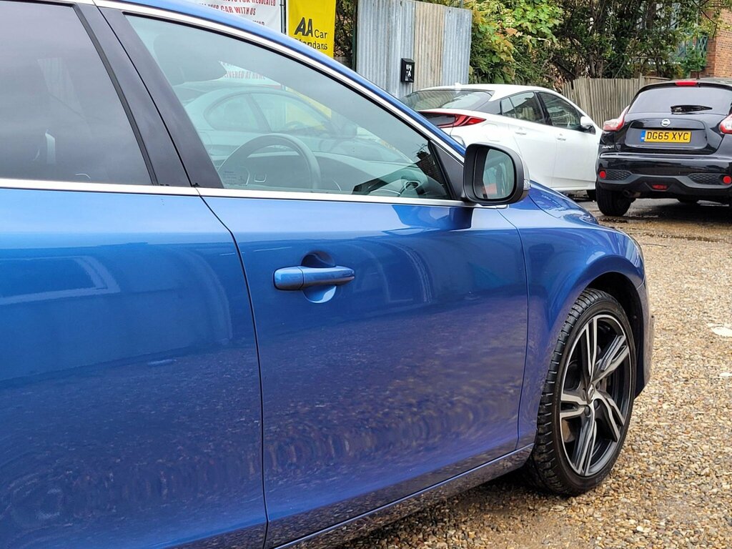 Volvo V40 1.5 T2 R-design Pro Euro 6 Ss KM67JGF Blue #6