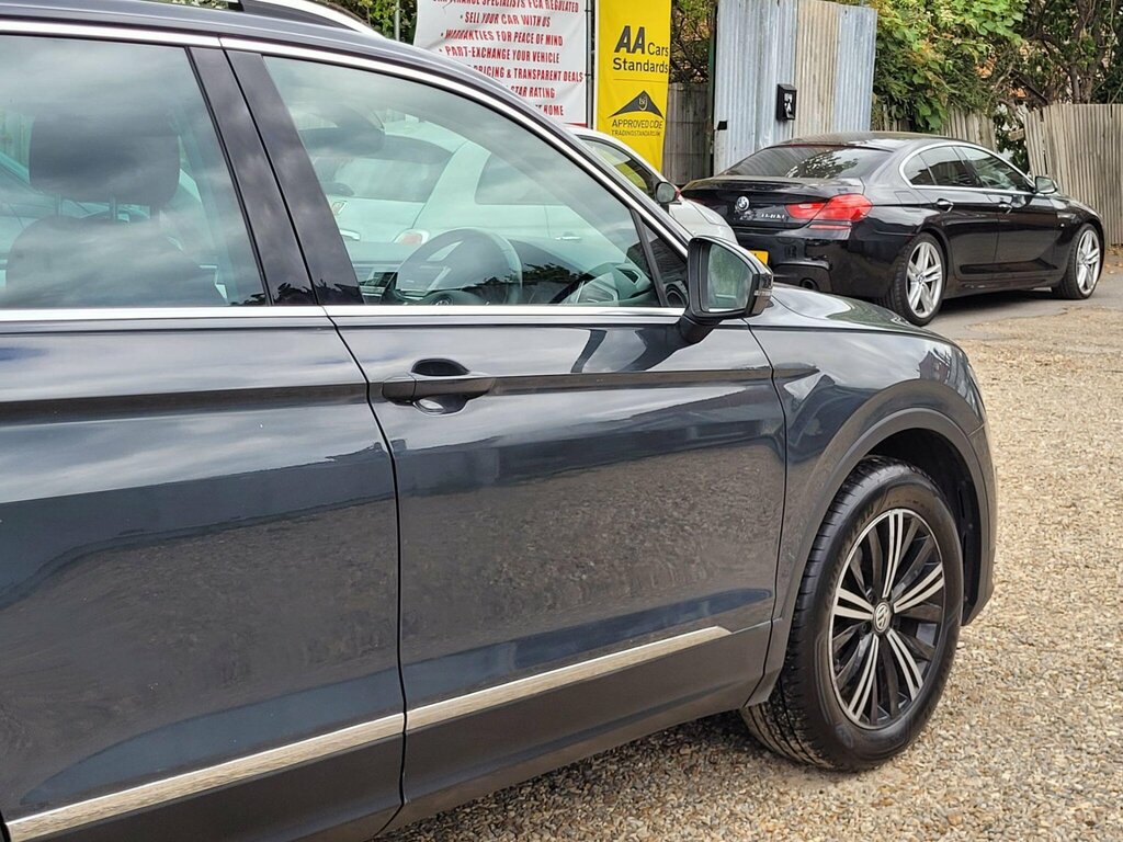 Volkswagen Tiguan 1.4 Tsi Se Navigation Euro 6 Ss VO67ZXN Grey #6