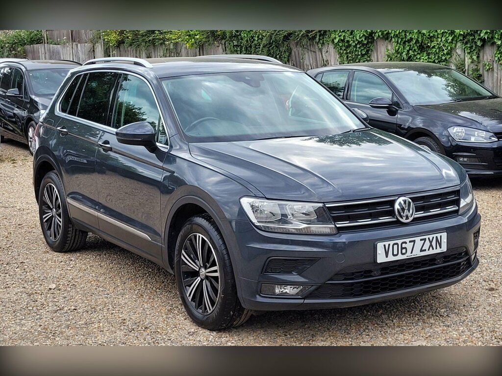Volkswagen Tiguan 1.4 Tsi Se Navigation Euro 6 Ss VO67ZXN Grey #4