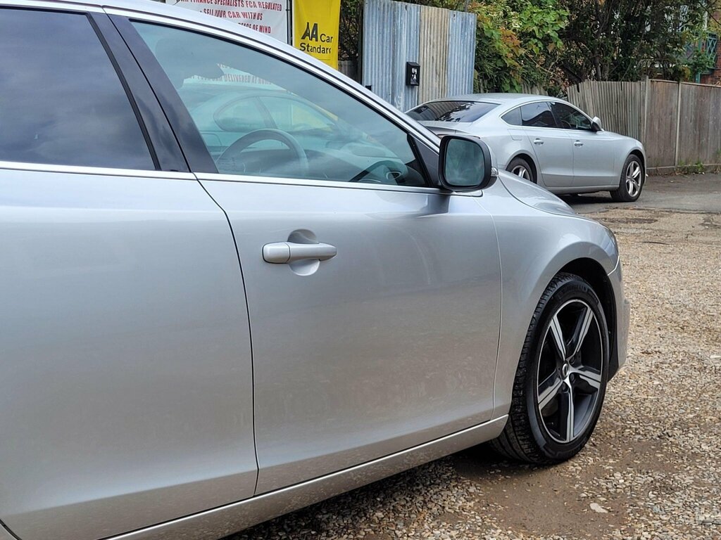 Volvo V40 1.5 T2 R-design Edition Euro 6 Ss NK69NTO Silver #6
