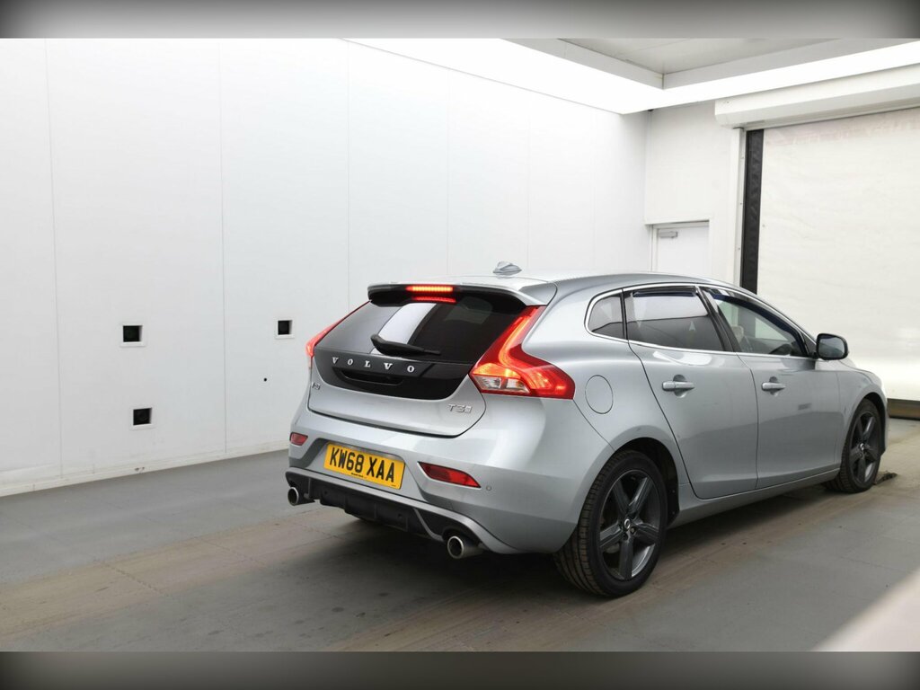 Volvo V40 1.5 T3 Gpf R-design Nav Plus Euro 6 Ss Silver #6