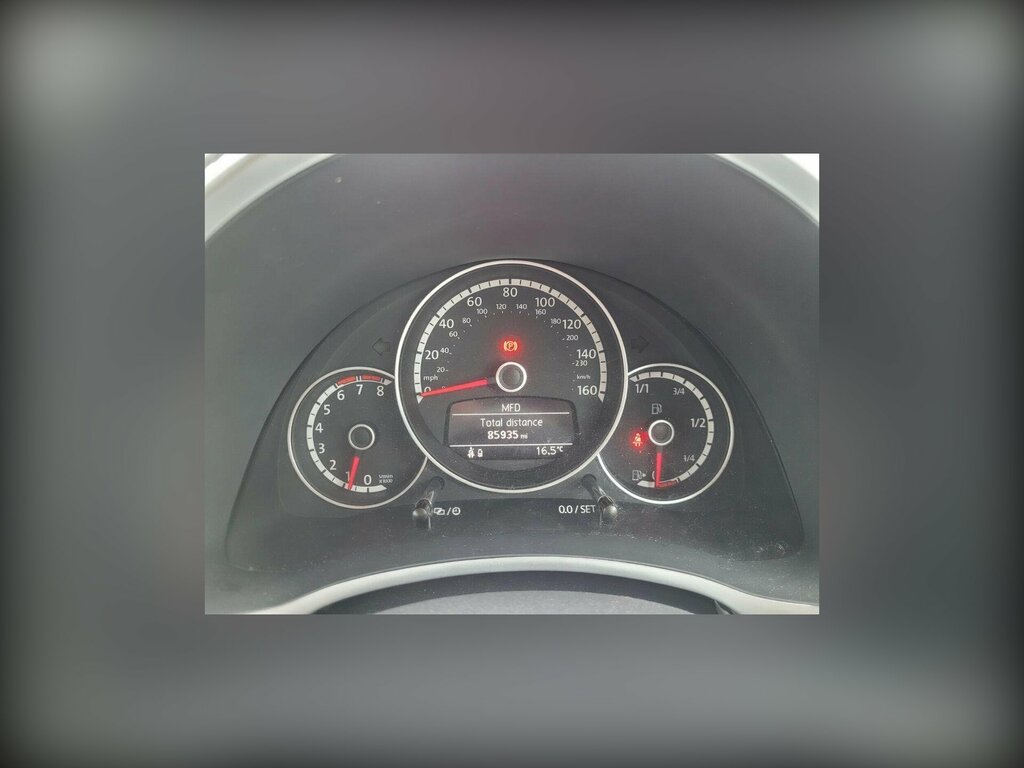 Volkswagen Beetle 2.0 Tdi Yellow #18