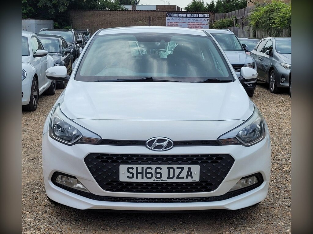 Hyundai I20 1.2 Se Euro 6 SH66DZA White #3
