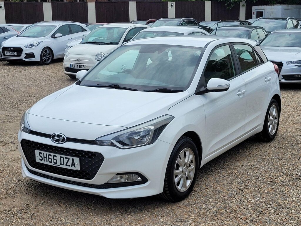Hyundai I20 1.2 Se Euro 6 SH66DZA White #5