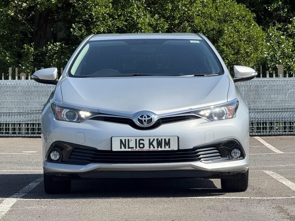 Toyota Auris 1.2 Vvt-i Design Euro 6 Ss NL16KWM Silver #2