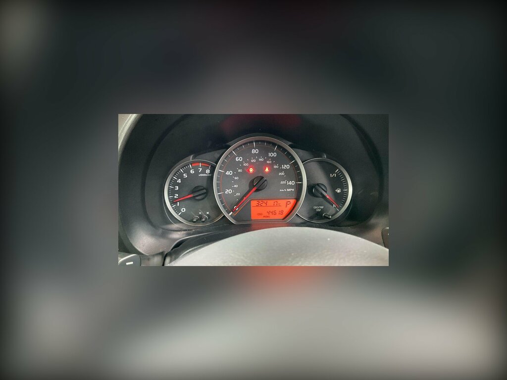 Toyota Yaris Hatchback 1.4 Red #4