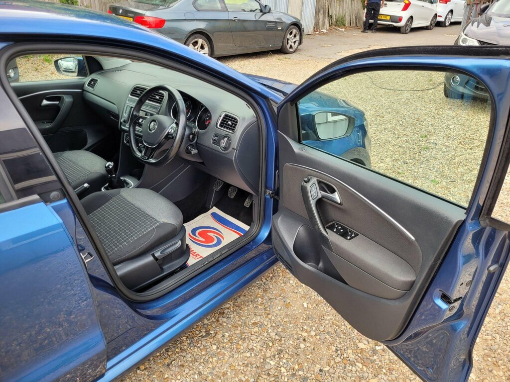 Volkswagen Polo 1.4 Tdi Bluemotion White #21