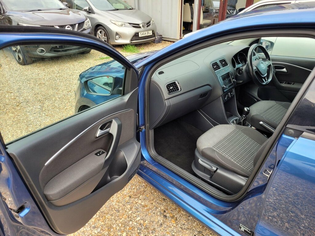 Volkswagen Polo 1.4 Tdi Bluemotion White #40