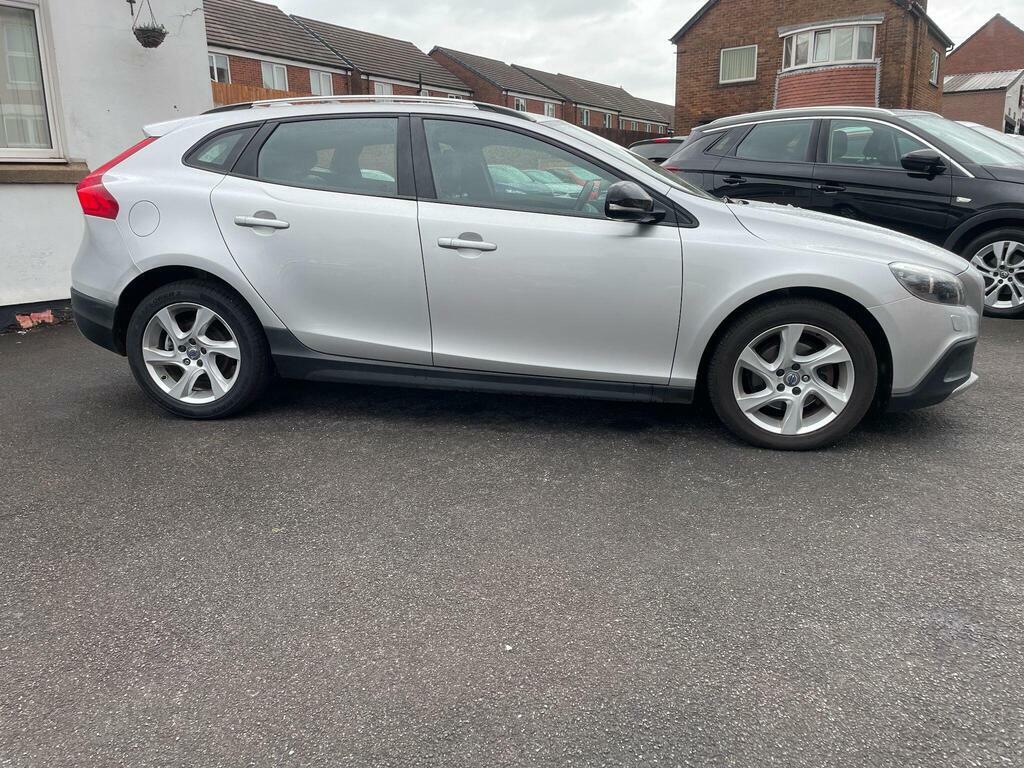 Volvo V40 Cross Country 1.6 D2 Lux Hatchback Silver #4