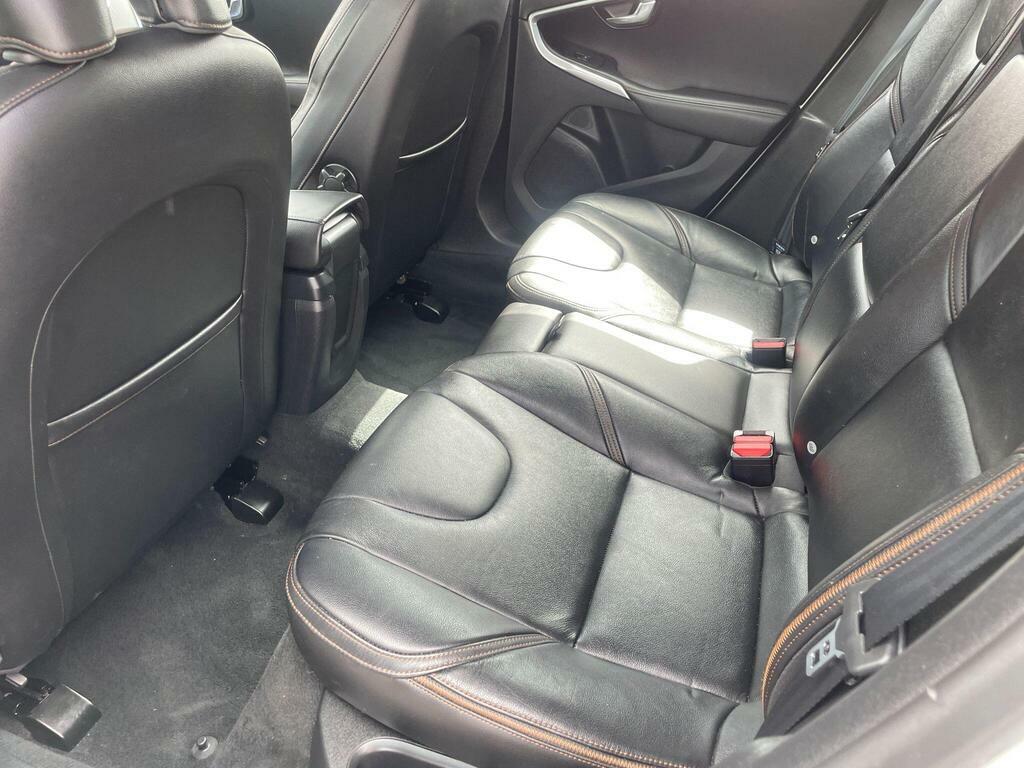 Volvo V40 Cross Country Cross Country Lux D2 Black #18