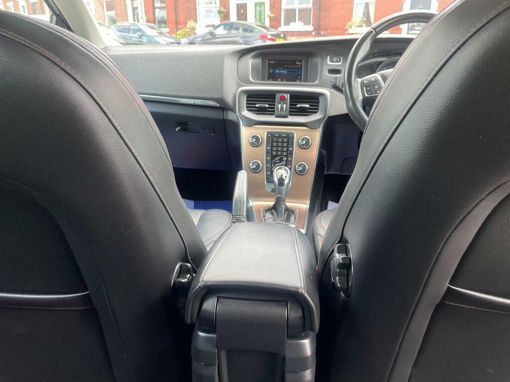 Volvo V40 Cross Country Cross Country Lux D2 Black #22