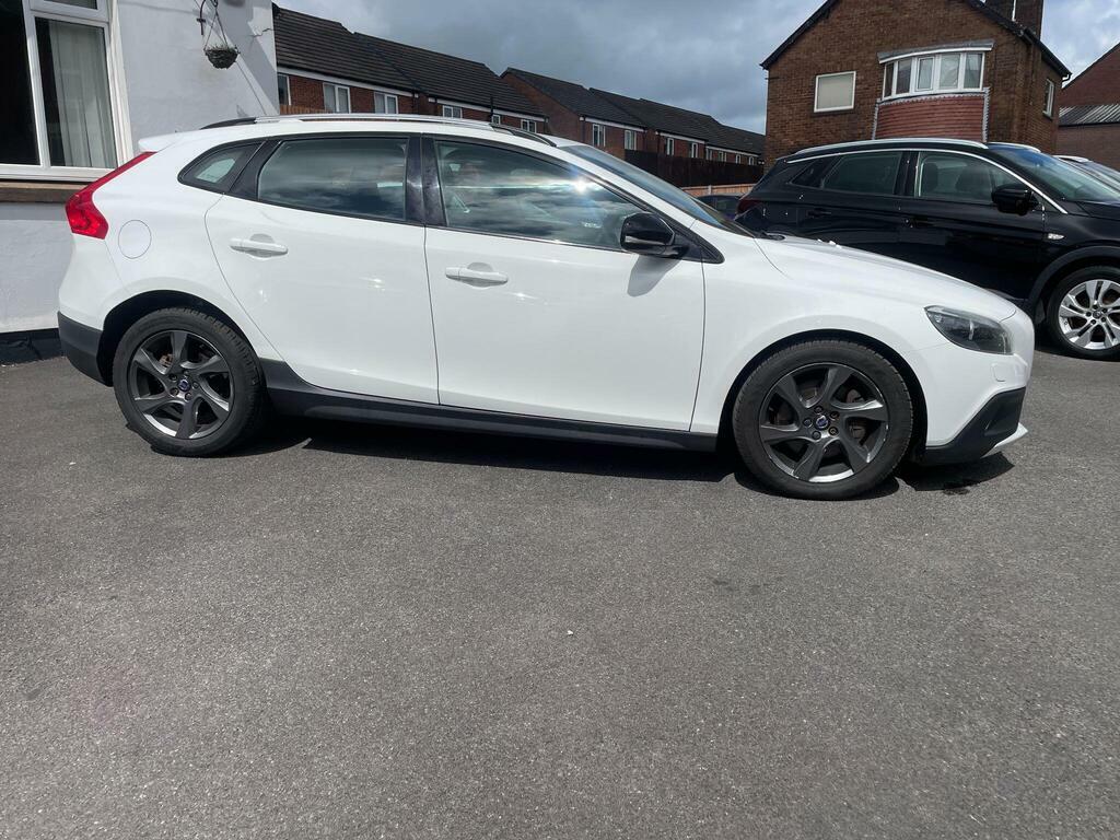 Volvo V40 Cross Country Cross Country Lux D2 Black #4