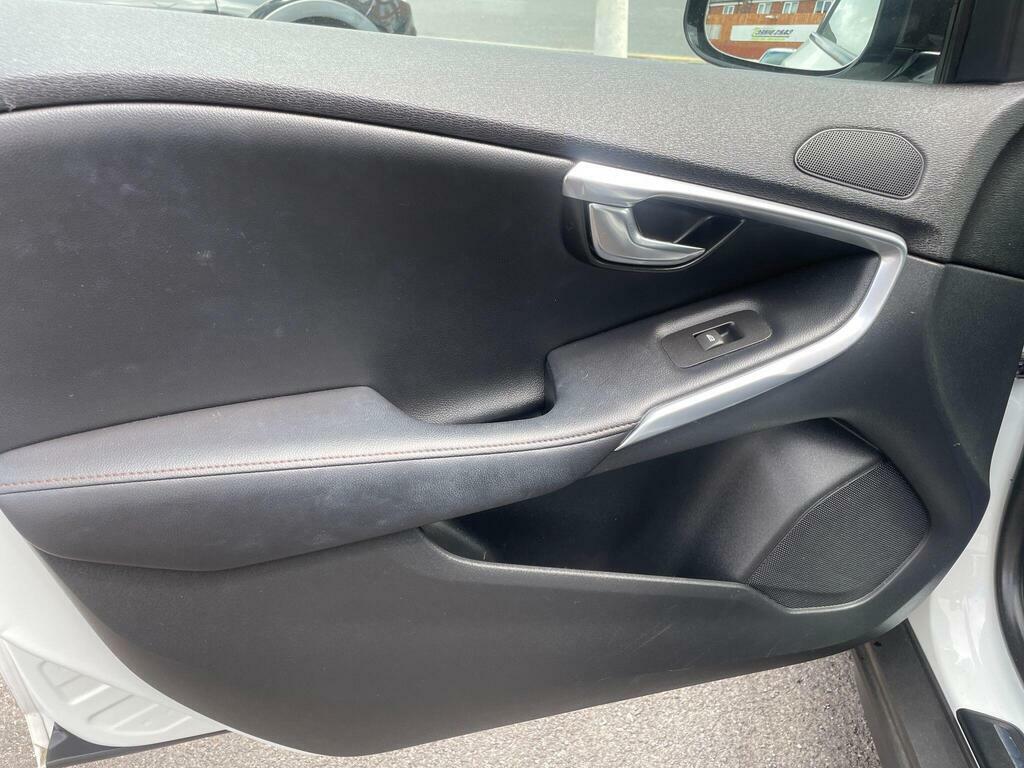Volvo V40 Cross Country Cross Country Lux D2 Black #17