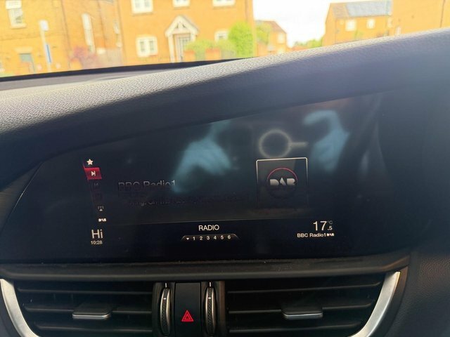 Alfa Romeo Giulia Saloon Blue #14