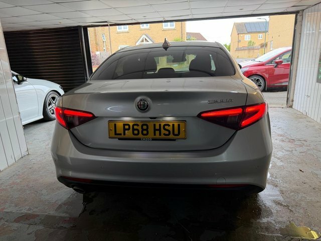 Alfa Romeo Giulia Saloon Blue #8