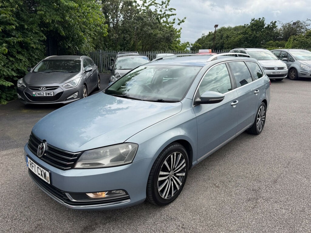 Volkswagen Passat 1.6Tdi 105Ps Se Bluemotion Grey #3