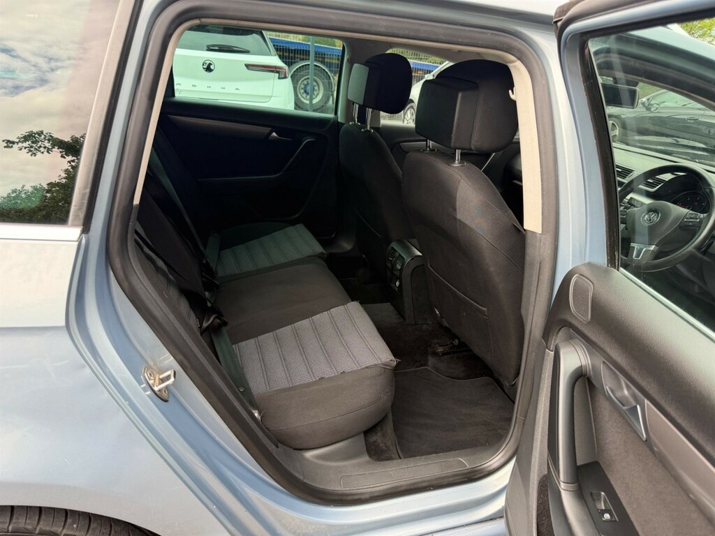 Volkswagen Passat 1.6Tdi 105Ps Se Bluemotion Grey #8