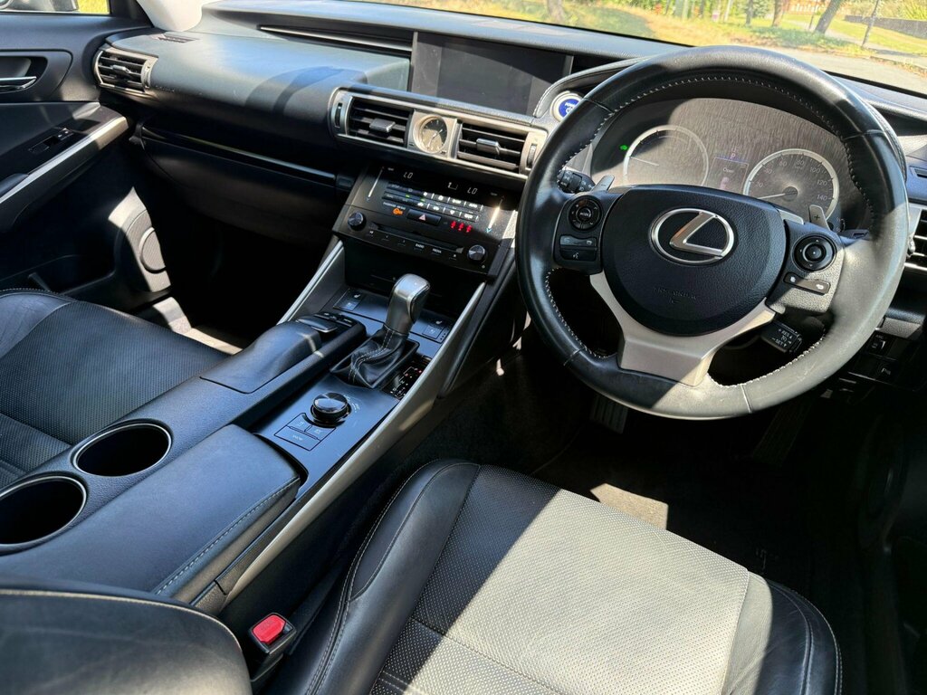 Lexus IS 2.5 300H Luxury Saloon Hybrid E-cvt Eur Black #6