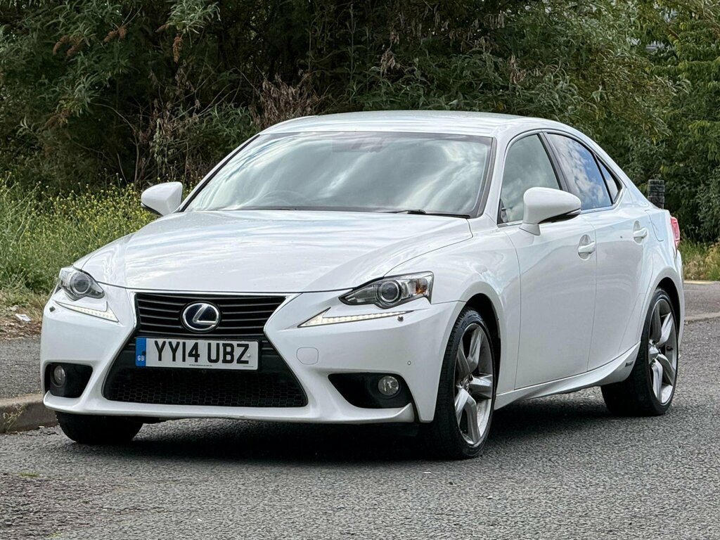 Lexus IS 2.5 300H Executive Edition Saloon Hybri White #4