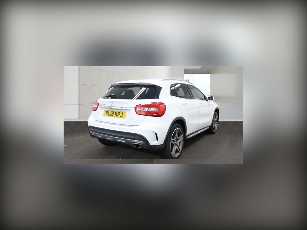 Mercedes-Benz GLA Class 1.6 Gla200 Amg Line Executive 7G-dct Euro 6 Ss White
