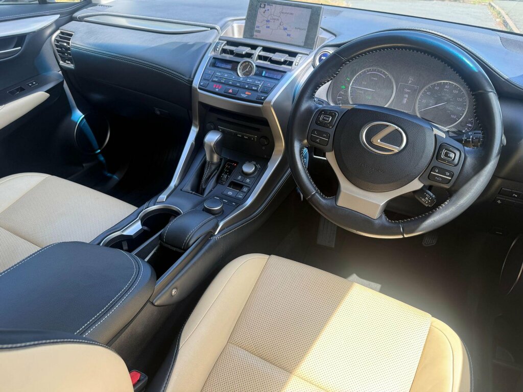 Lexus NX 2.5 300H Luxury Suv Hybrid E-cvt 4Wd Eu Silver