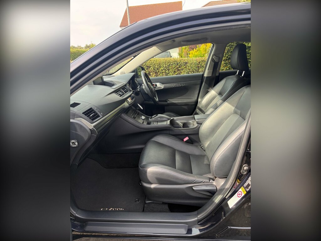 Lexus CT 1.8 200H Se-l Cvt Silver #28