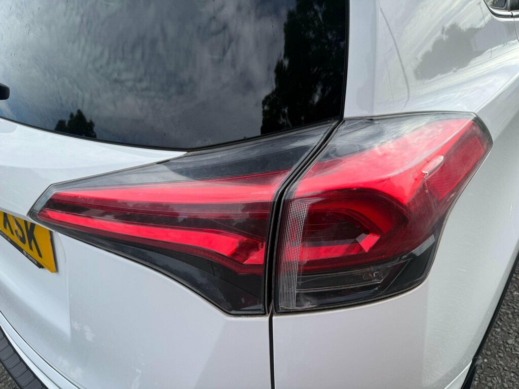 Toyota Rav 4 Rav4 Excel Hev Cvt White #24