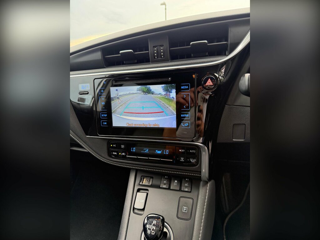 Toyota Auris 1.8 Vvt-h Excel Cvt Euro 6 Ss Silver #4