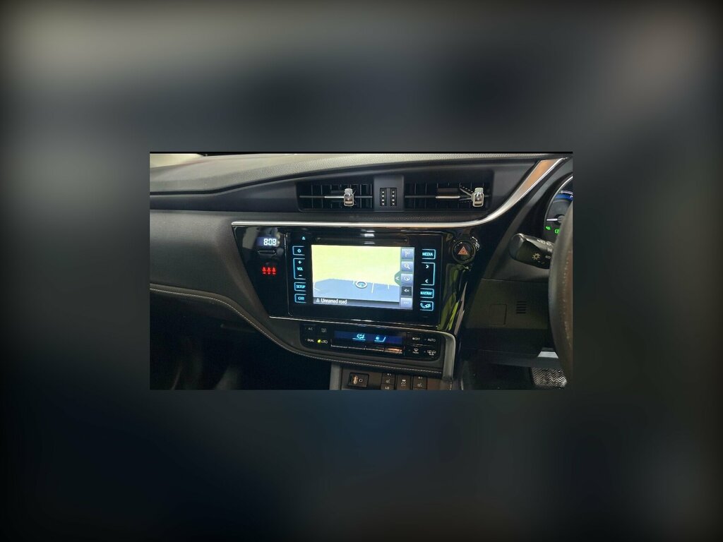 Toyota Auris 1.8 Vvt-h Excel Cvt Euro 6 Ss Silver #3